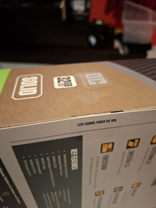 RTX 5090 Zotac sigillata garanzia 5 Anni Solid Oc