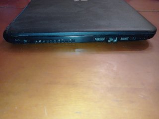 HP Compaq 15-h000ss Portátil Plata/Negro
