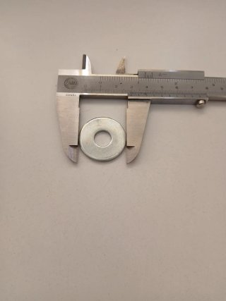 100 Arandelas metálicas con calibre.Caja Tamaño 10
