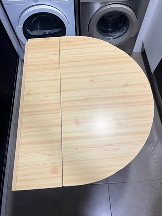 Tavolo pieghevole in legno e metallo