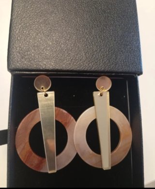 Pendientes Aro Geométricos Dorados Metacrilato