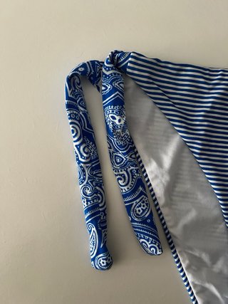 Bikini Calzedonia Rayas Azul y Blanco