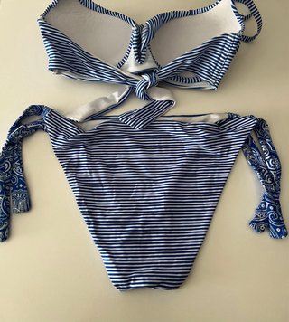 Bikini Calzedonia Rayas Azul y Blanco