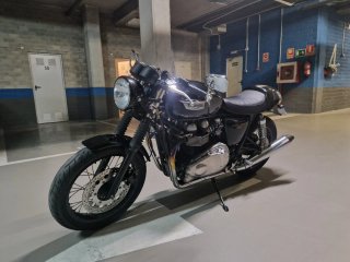 Triumph Thruxton 900 EFI Negra (2012) 8800km