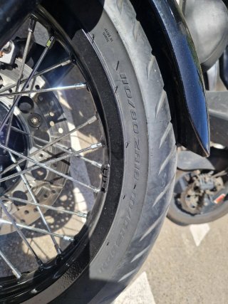 Triumph Thruxton 900 EFI Negra (2012) 8800km