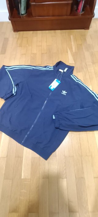Chaqueta Adidas Azul con Rayas