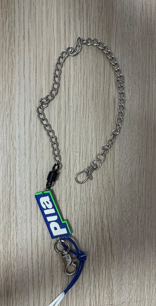 Cadena para pantalones con llavero