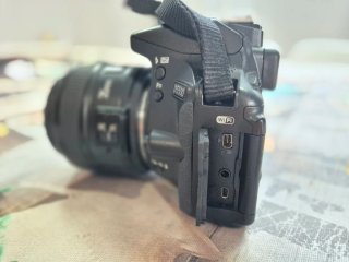 Nikon D5500 + 2 objetivos + extras