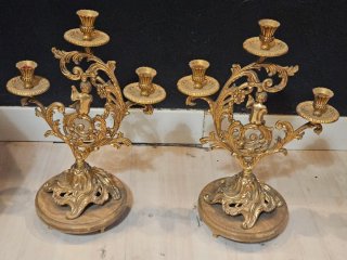 Pareja Candelabros Bronce Figuras Cupido