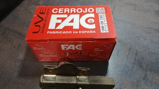 Cerrojo FAC de latón con 3 llaves