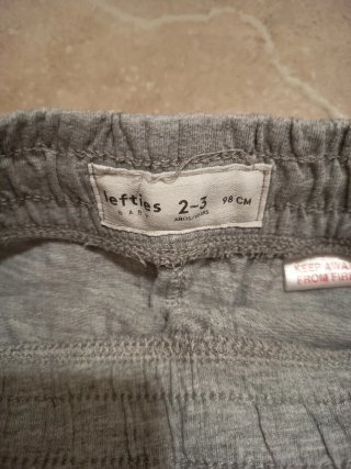 Pantalón corto niño gris con YES!!