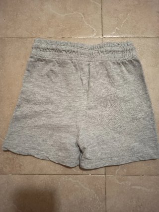Pantalón corto niño gris con YES!!