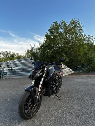 Suzuki GSX-8S A2 Negra