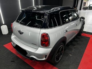 MINI Countryman 2011