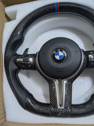 Volante BMW M Performance Carbono