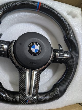 Volante BMW M Performance Carbono