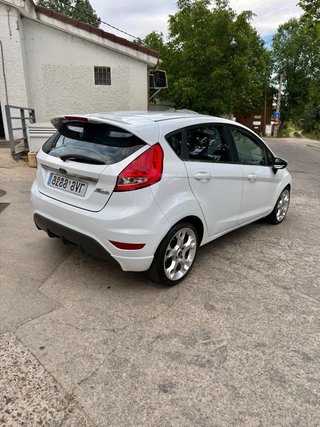Ford Fiesta Titanium 2010