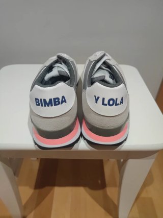 Deportivas Bimba y Lola Beige/Plata sin estrenar