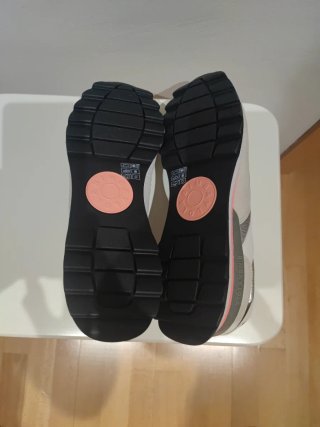Deportivas Bimba y Lola Beige/Plata sin estrenar