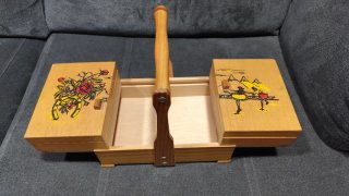 Caja de costura con un diseño único .