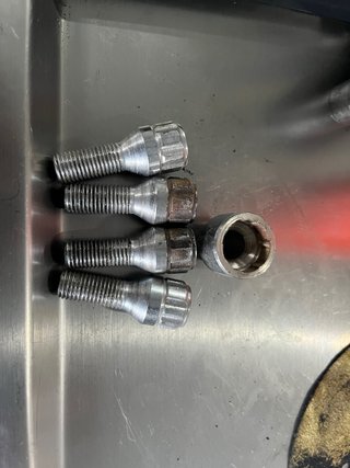 Tornillos Antirrobo Ruedas M12x1.5 Vw seat renault