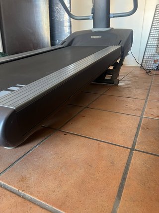 Cinta de correr profesional Technogym