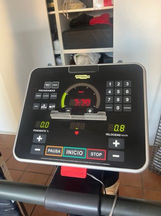 Cinta de correr profesional Technogym