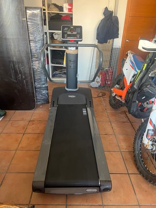 Cinta de correr profesional Technogym