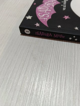 Libro Isidora Moon
