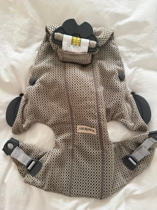 Mochila Portabebés BabyBjörn Mini Airy Mesh Gris