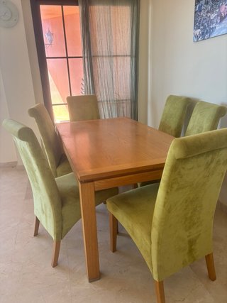 Mesa y 6 Sillas Madera Maciza y mesa pequeña