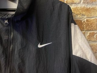 Nike vintage windbreaker