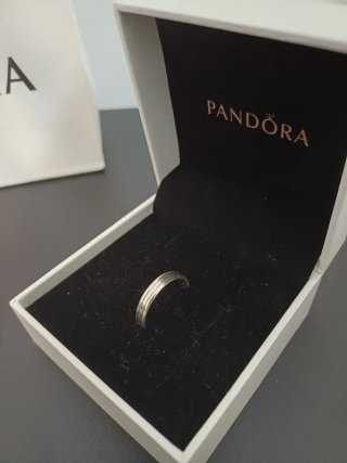 Bolsa y Caja Pandora Blanca
