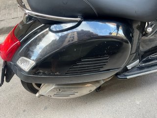 Vespa GTS 125 Negra Super