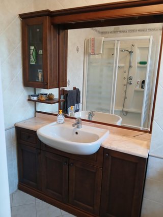 Mobile bagno completo con lavandino