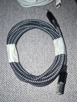 Funda iPhone 11 + Cargador y 3 Cables