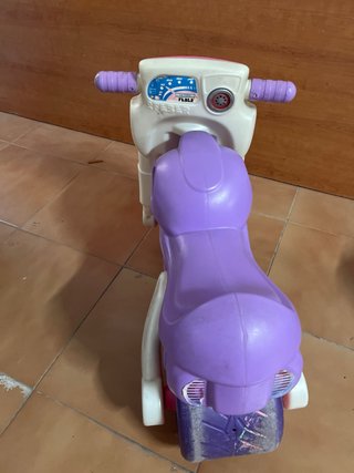 Moto correpasillos Feber