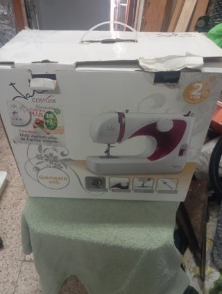 Máquina de coser Jata Génesis 695
