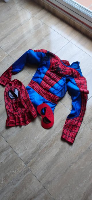 Disfraz Spiderman con máscara