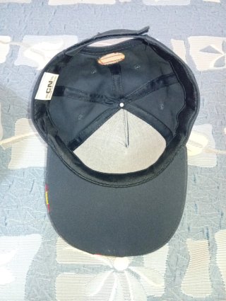 Gorras militar y Porsche