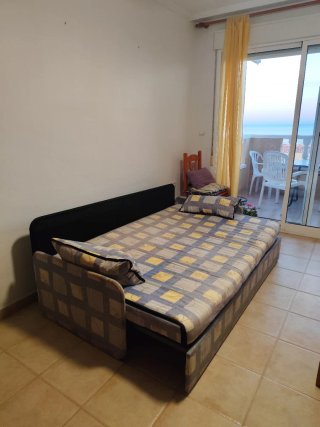 Sofá Cama antiguo pero muy cómodo.