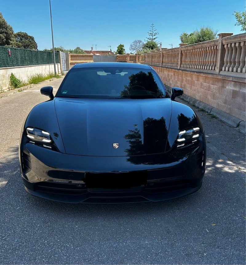 Porsche Taycan 2021 - foto 1