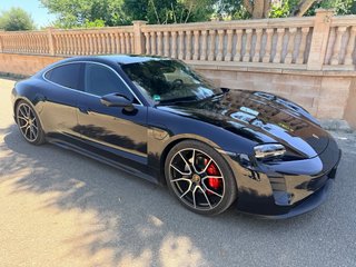 Porsche Taycan 2021
