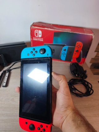 Nintendo Switch V2 2021