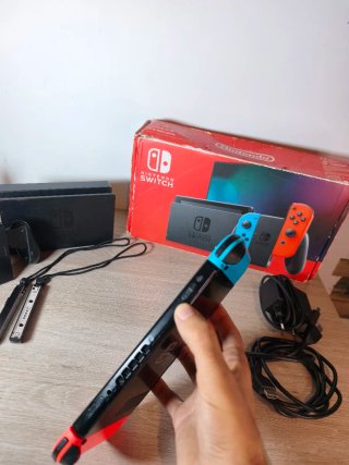 Nintendo Switch V2 2021