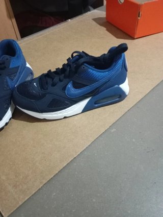 Botas de fútbol Nike niño talla 35,5 y36