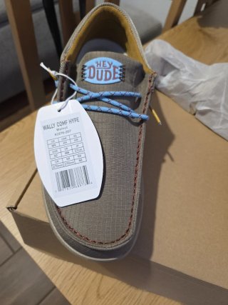 Zapatos Hey Dude Talla 42 Hombre nuevos
