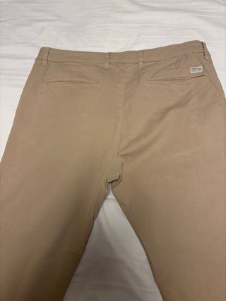 Pantalón chino Zara beige