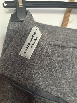 Falda midi gris oficina