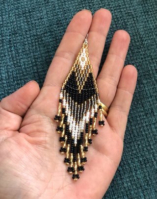 Pendientes largos de abalorios